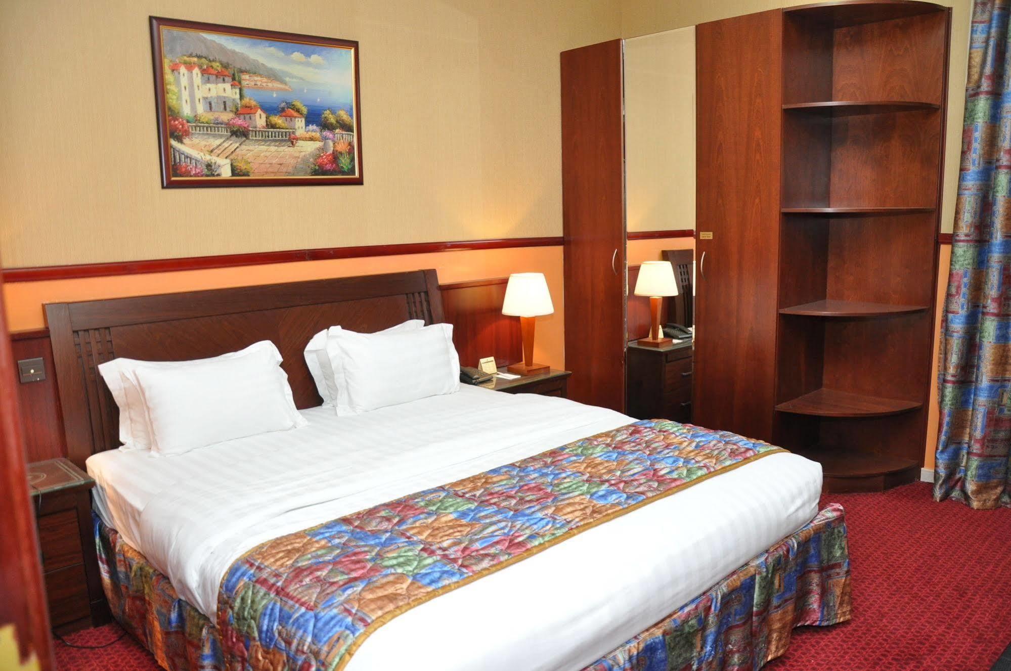 Benta Grand Hotel Llc Dubaj Kültér fotó