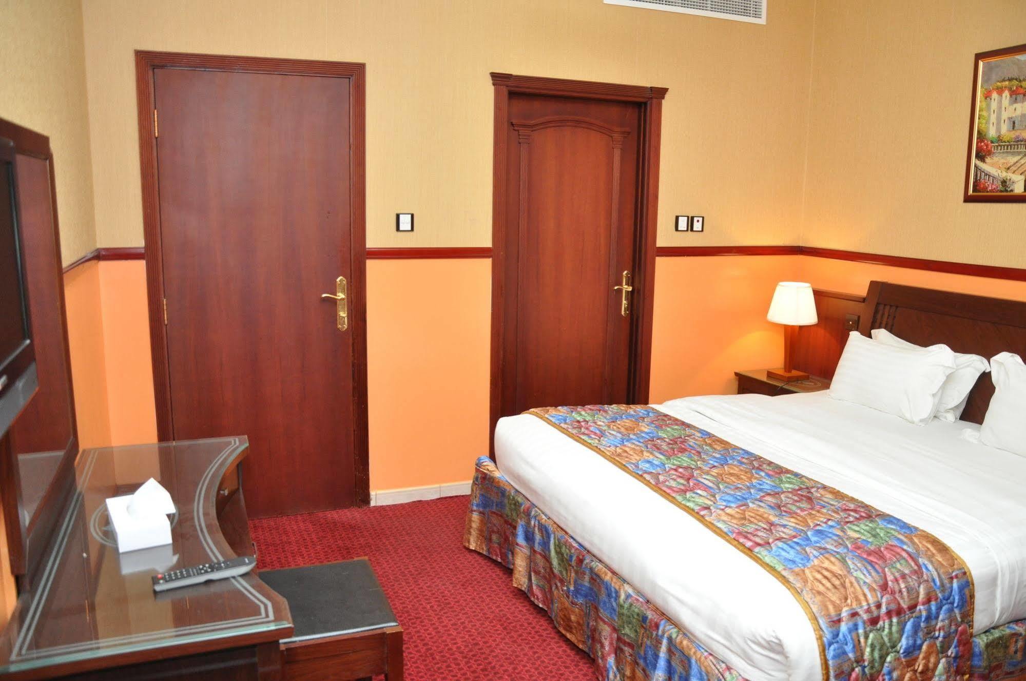 Benta Grand Hotel Llc Dubaj Kültér fotó